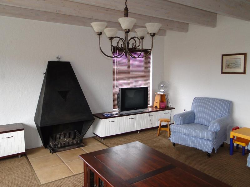 To Let 3 Bedroom Property for Rent in Britannia Bay Western Cape